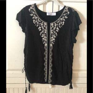Time and Tru Blouse.  EUC.  Size XL.